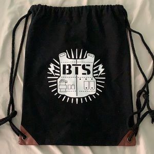 Old BTS logo string bag